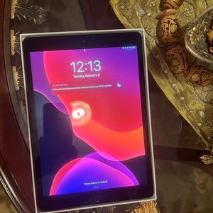 IPAD (7th gen) + APPLE PENCIL (1st gen) + CASE bundle